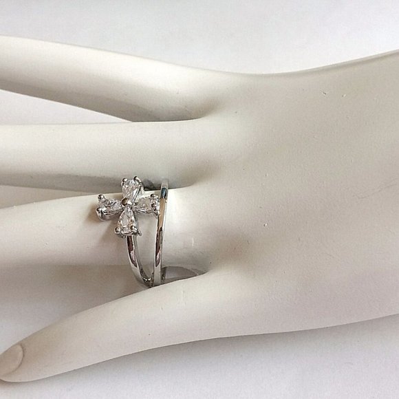 Flower Cocktail Ring Size 9 Cross Pear Cut Cubic Zirconia Silver RhodiumPlated - Picture 5 of 12